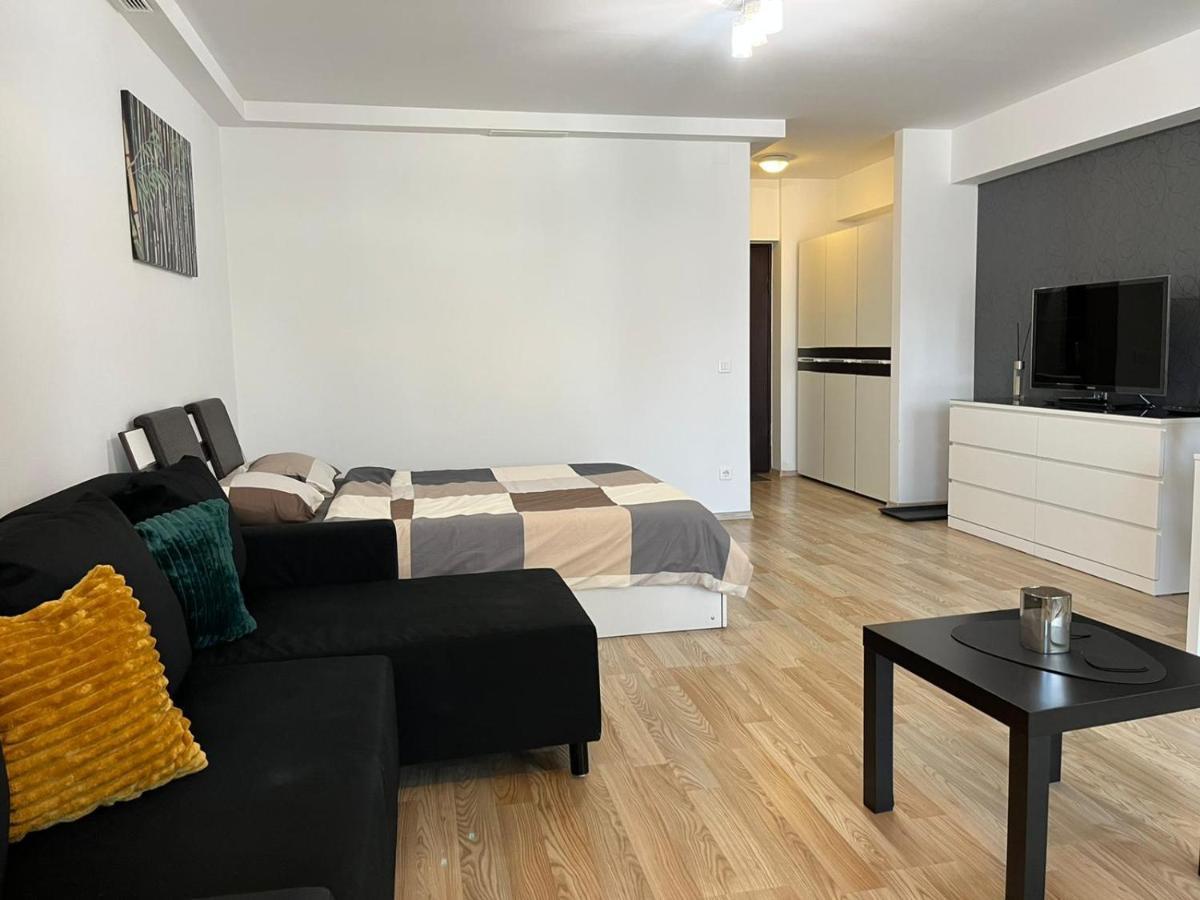 Tranzzzit Airport Apartment Otopeni Exterior foto